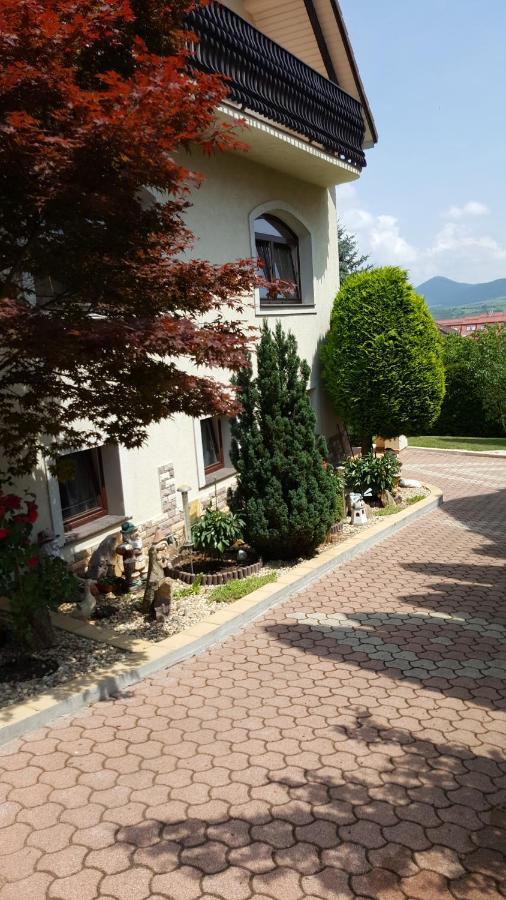 Апартаменты Eger Napsugar Экстерьер фото