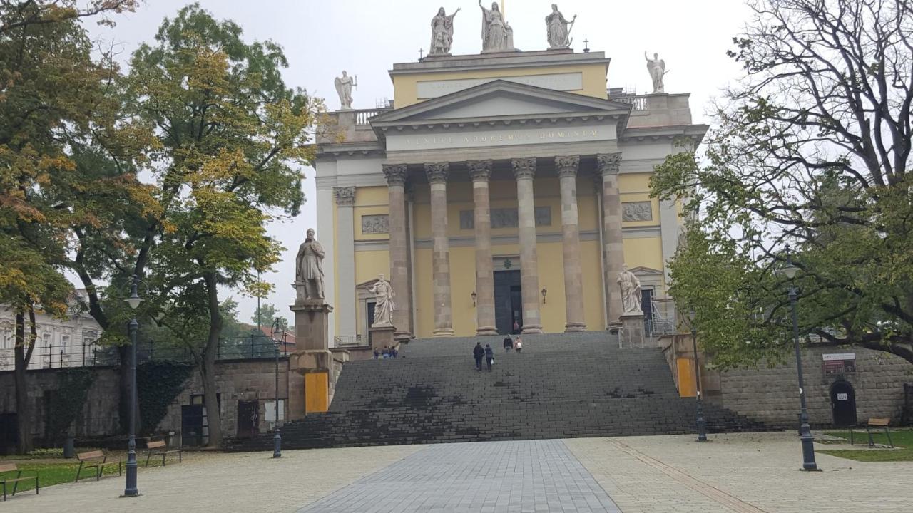 Апартаменты Eger Napsugar Экстерьер фото